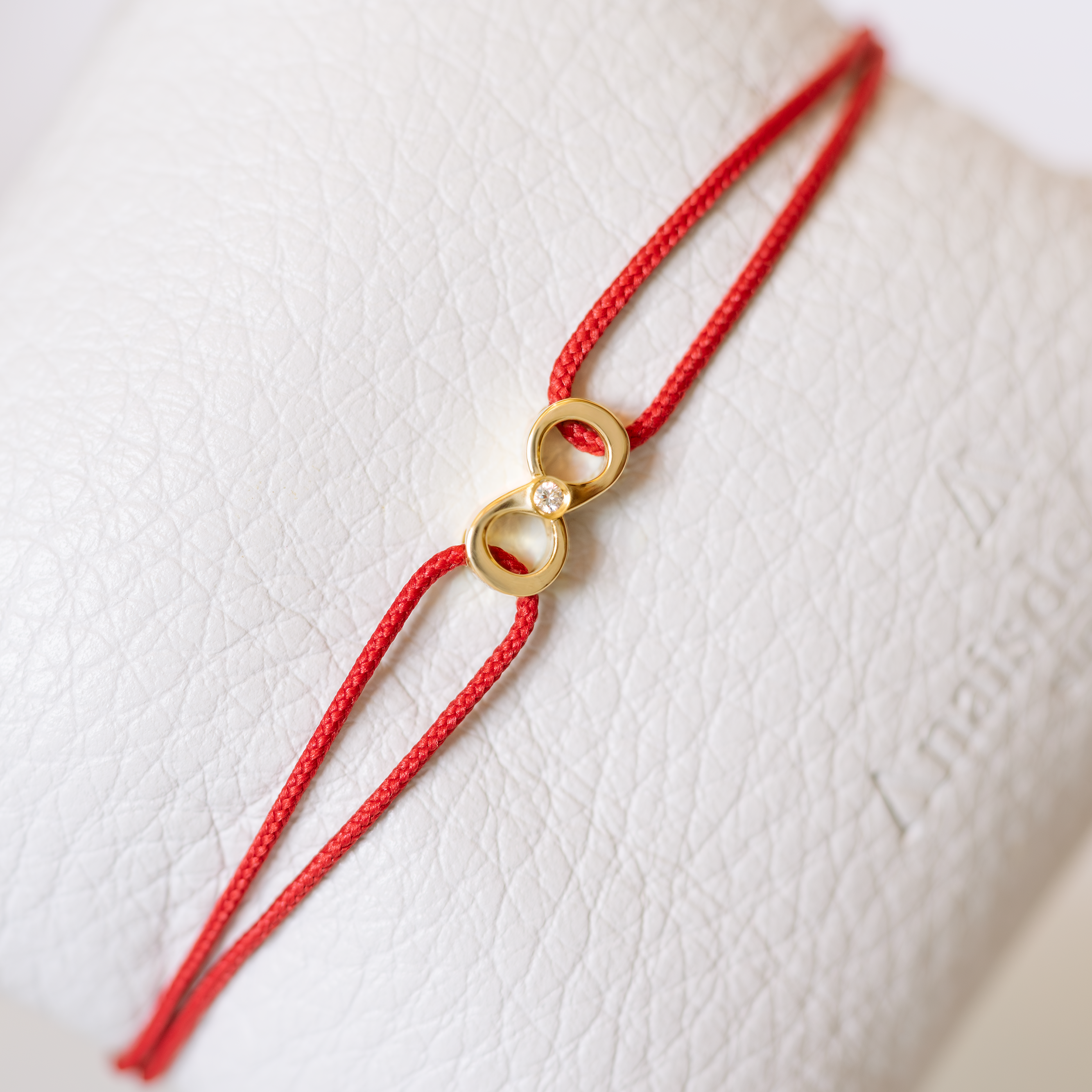 18k Gold Infinity Bracelet